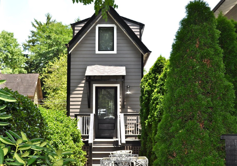 Дом на маленьком участке