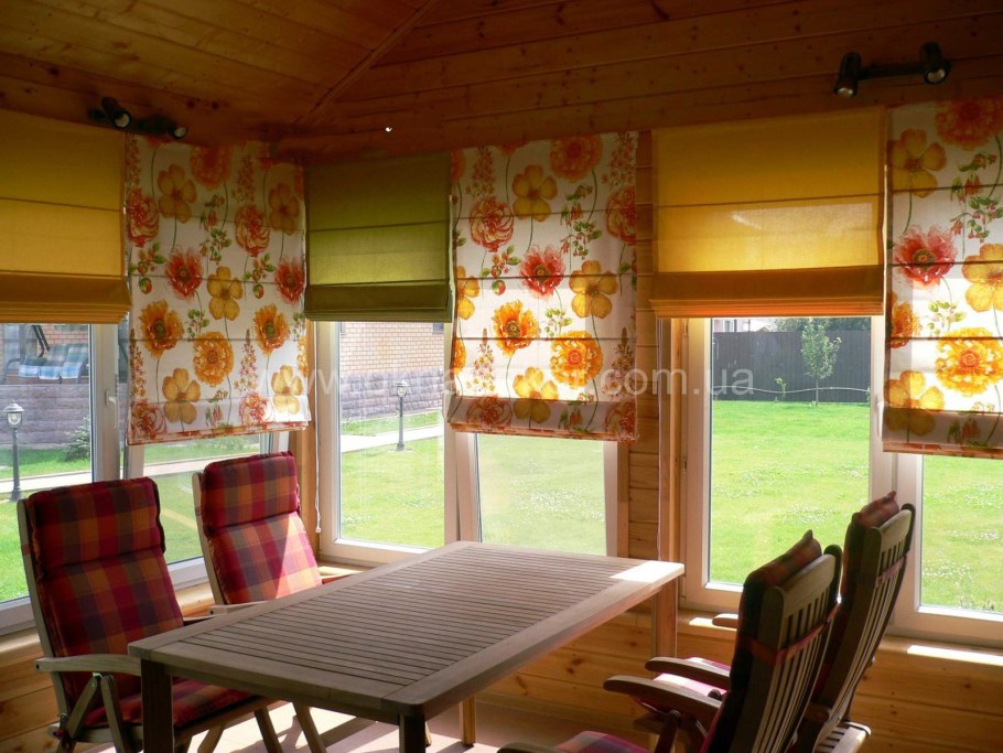 Рулонные шторы на веранду