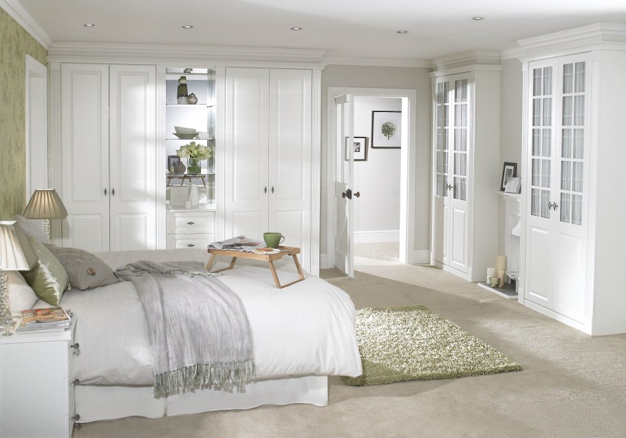 Спальня в бело голубых тонах в стиле Прованс