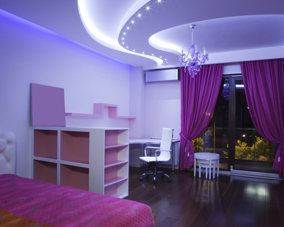 Сочетание фиолетового и золотого в интерьере