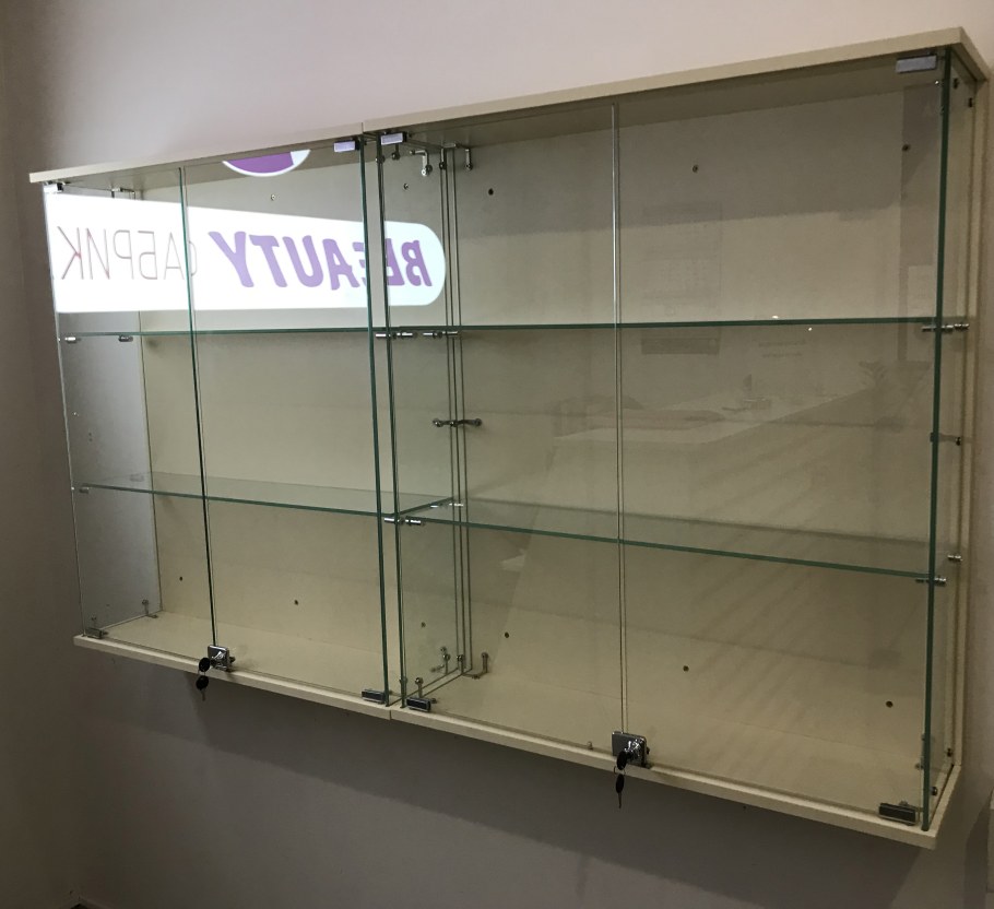 Витрина сзади стекло вс-29