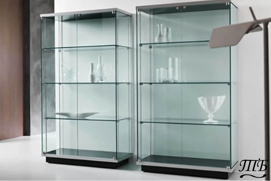 Стеклянные витрины