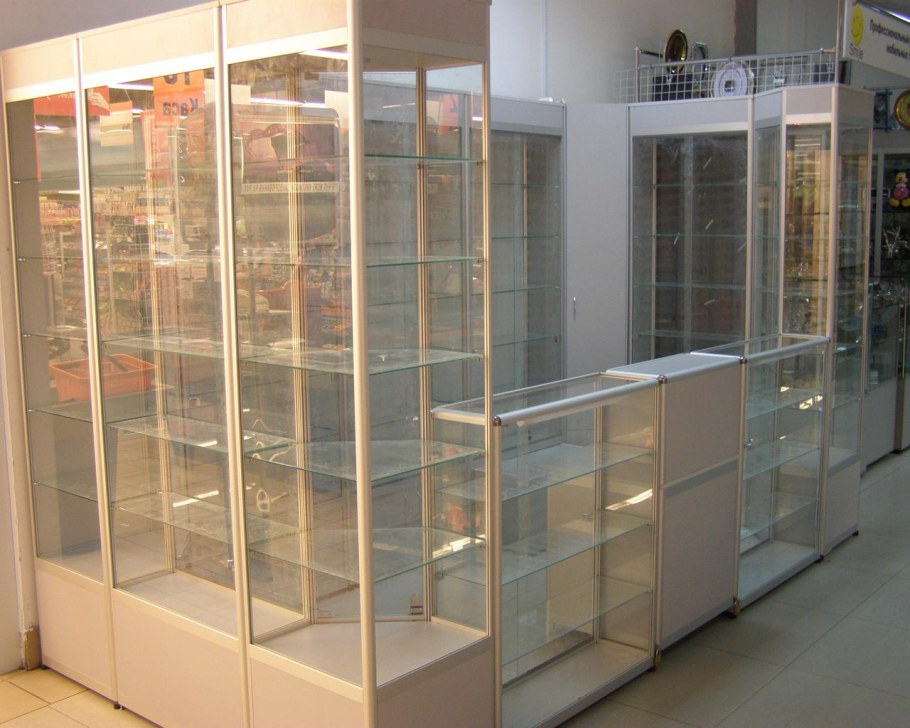 Витрина торговая стеклянная