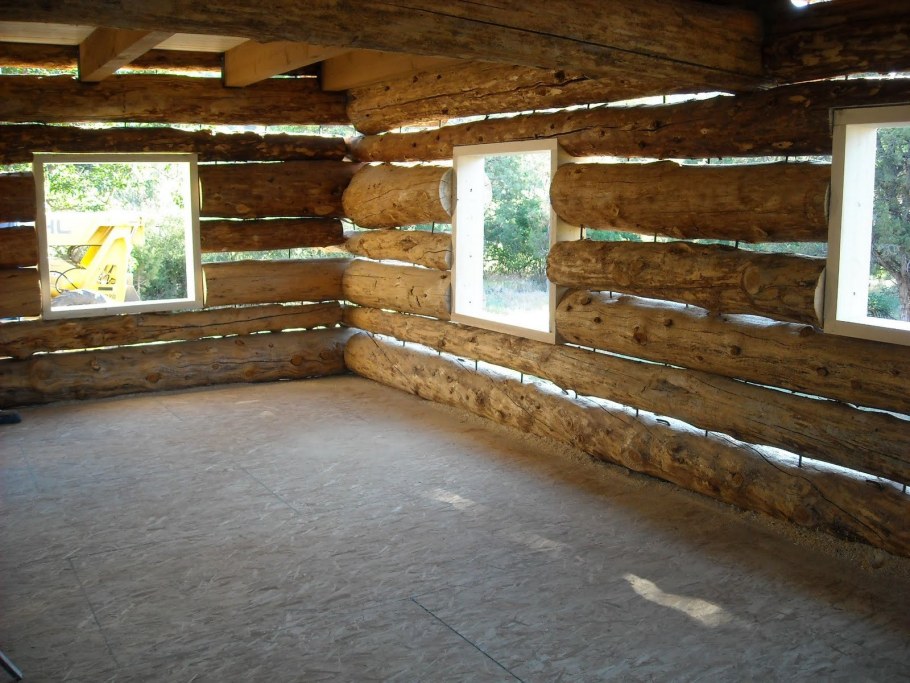 Отделка старого деревянного дома снаружи