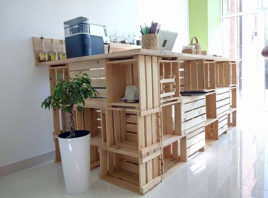 Поддоны в интерьере магазина