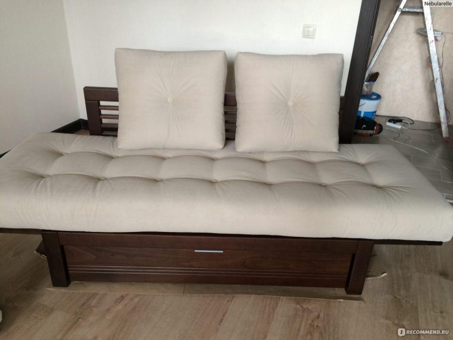 Диван для полных людей