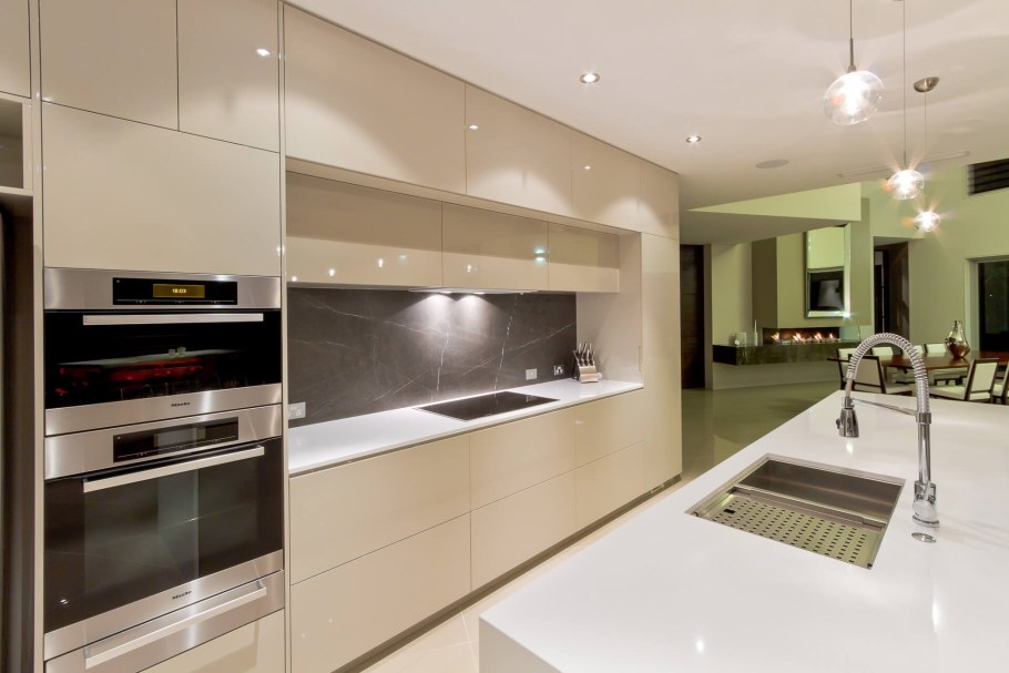 Кухни Модерн 2020 без ручек