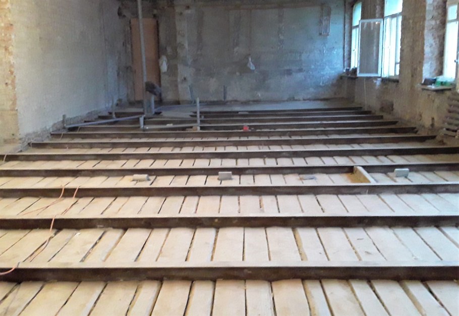 Кнауф суперпол на лаги