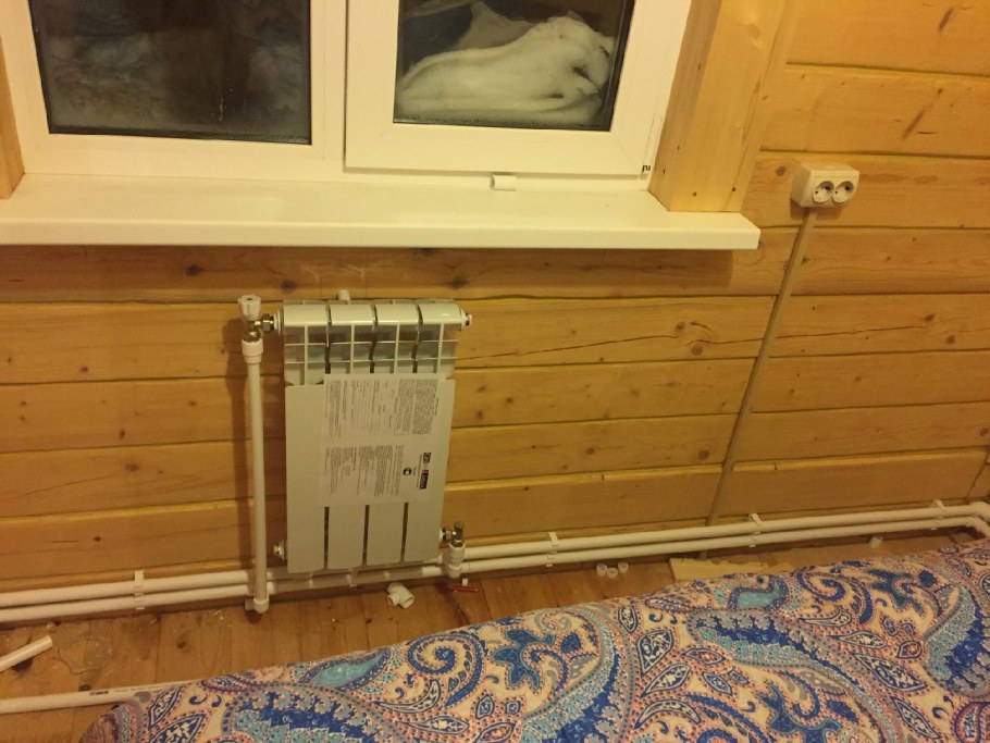 Прокладка труб отопления