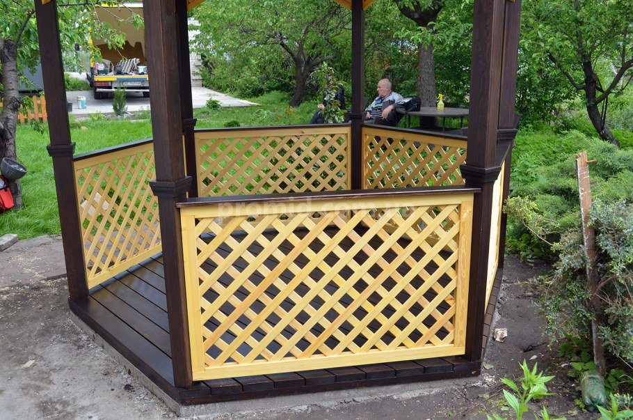 Решетка из бруса