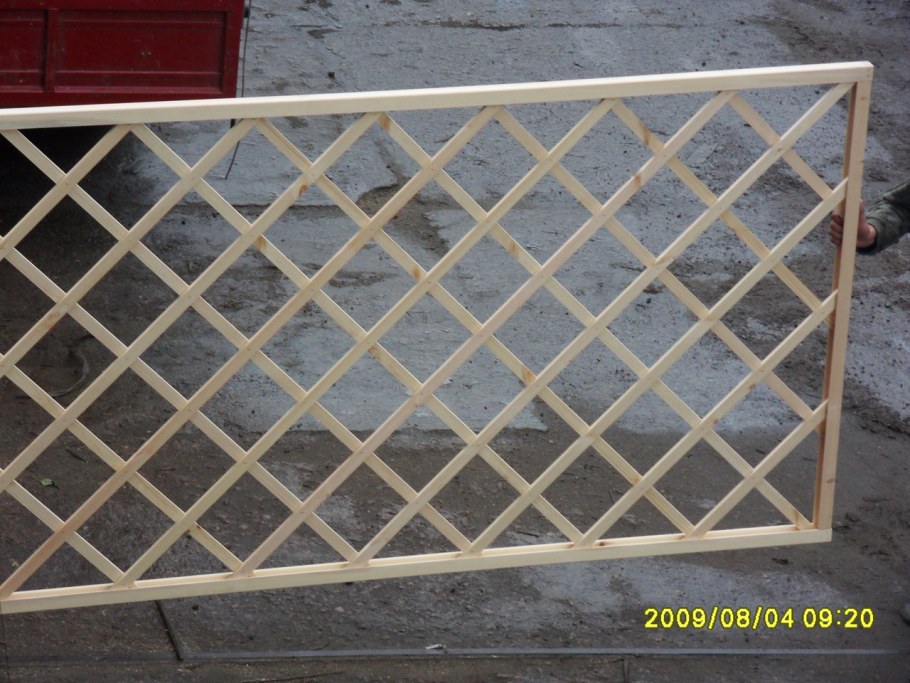 Деревянная решетка