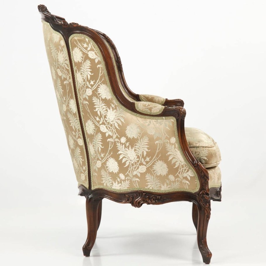 Старинная мебель розовая