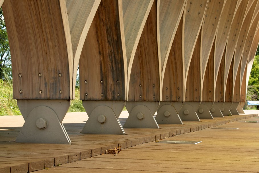 Гнуто клееные деревянные конструкции