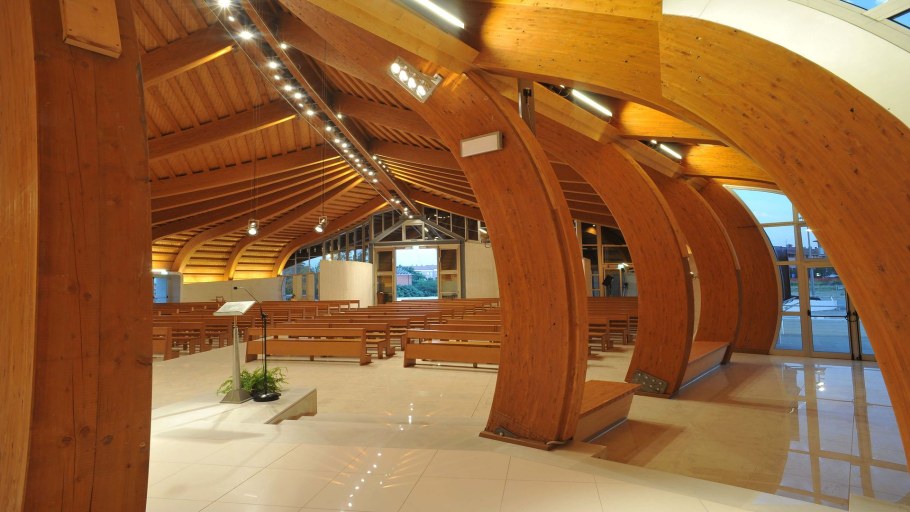 Гнутоклееные большепролетные балки