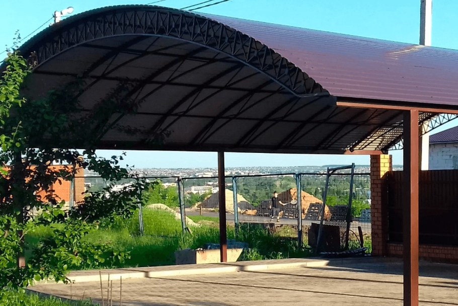 Пергола патио с мангалом