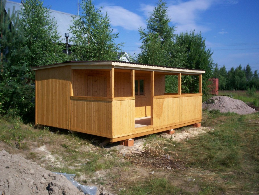 Бытовка с верандой 2,3м * 5,8м, утепленная