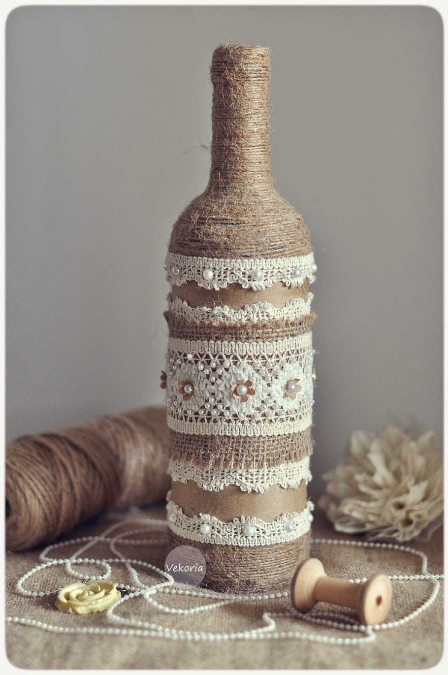 Декор стеклянной бутылки шпагатом