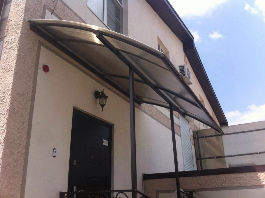 Навес входной группы