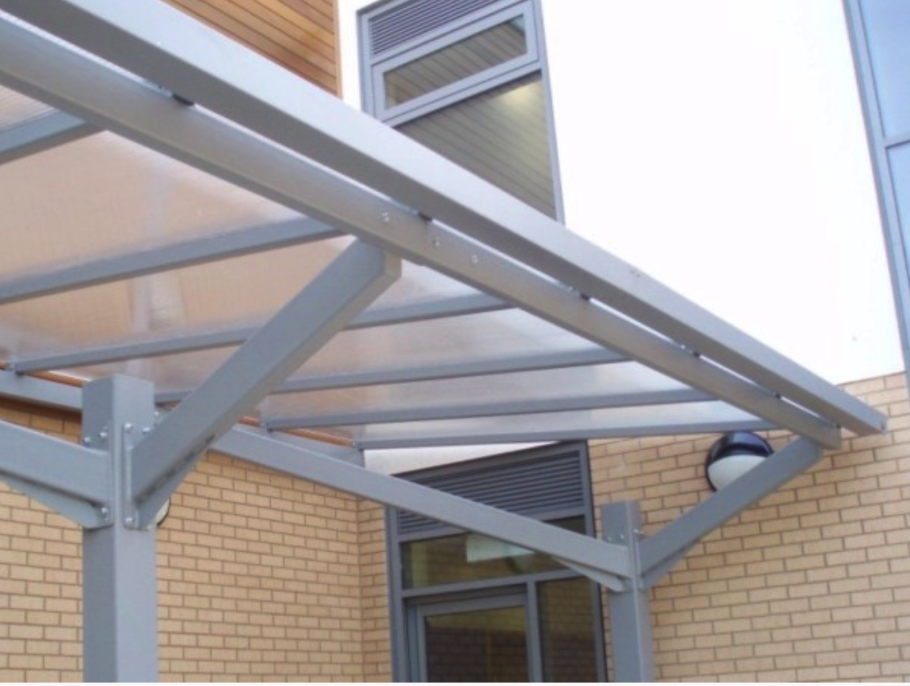 Козырек из поликарбоната