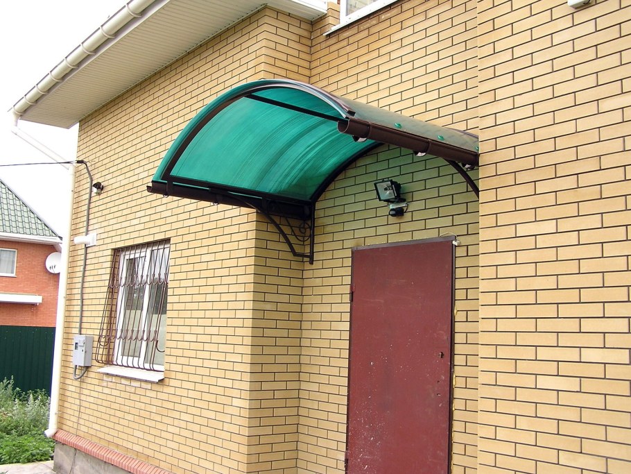 Козырек из профильной трубы