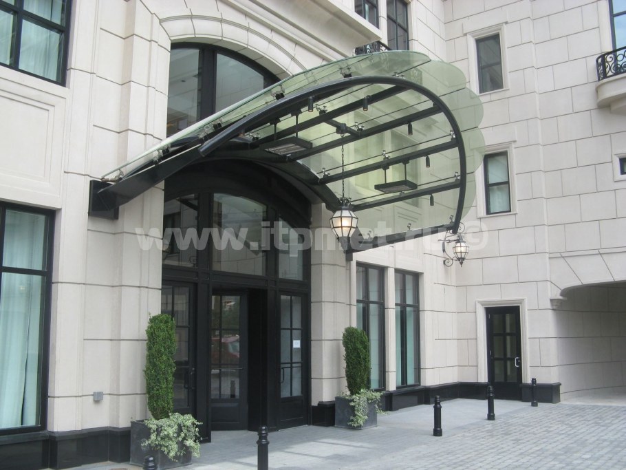 Крыльцо с навесом