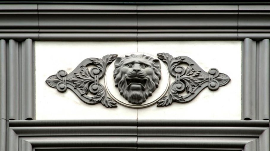 Лепнина на зданиях