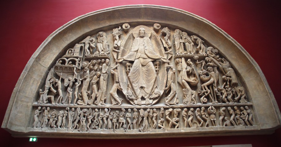 Тимпае собора Сан Лазан