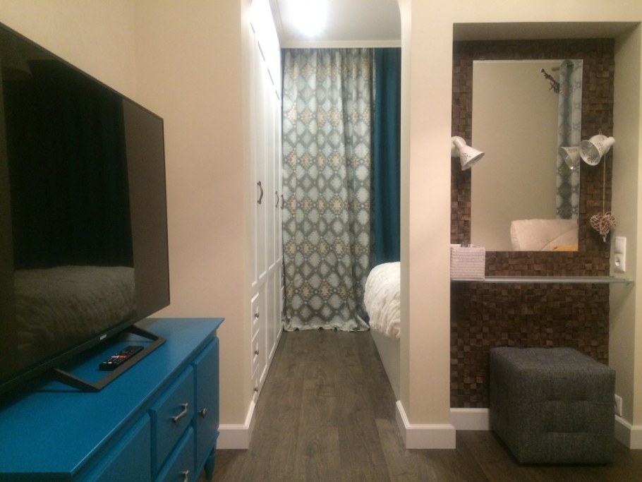 Освещение в коридоре трехкомнатной квартиры