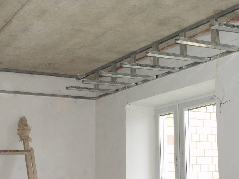 Подвесной гипсокартонный потолок