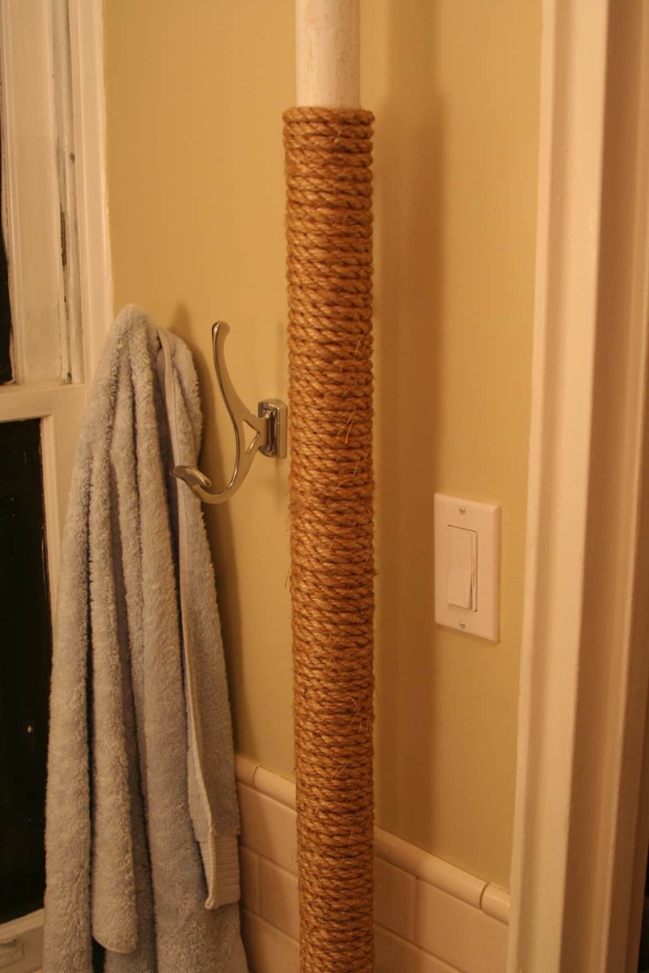 Декор трубы в комнате