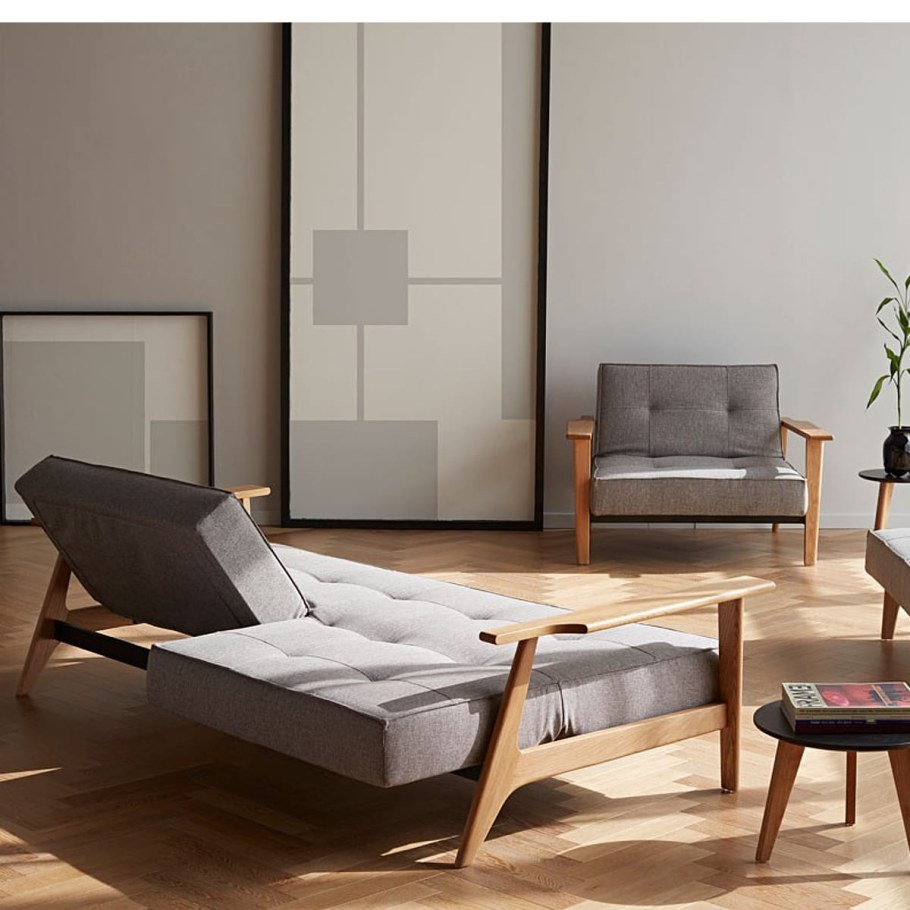 Кресло-кровать в скандинавском стиле