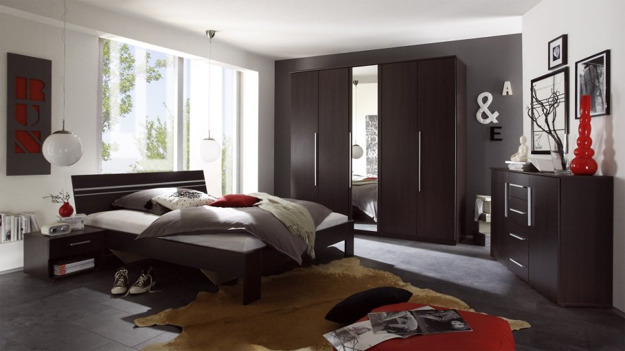 Спальня с мебелью венге