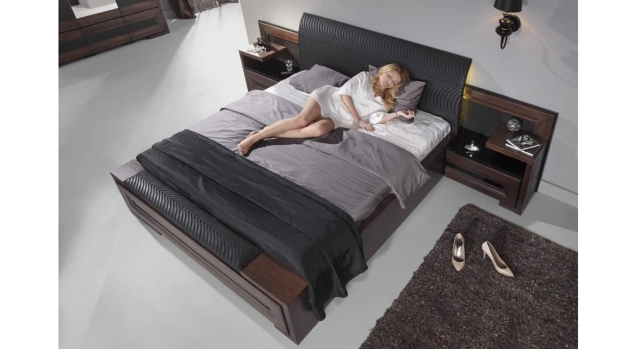 Кровать со встроенными тумбами