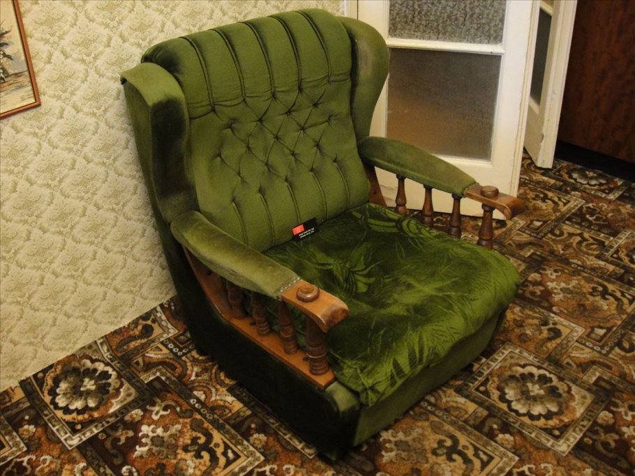 Комбинированная обшивка диванов