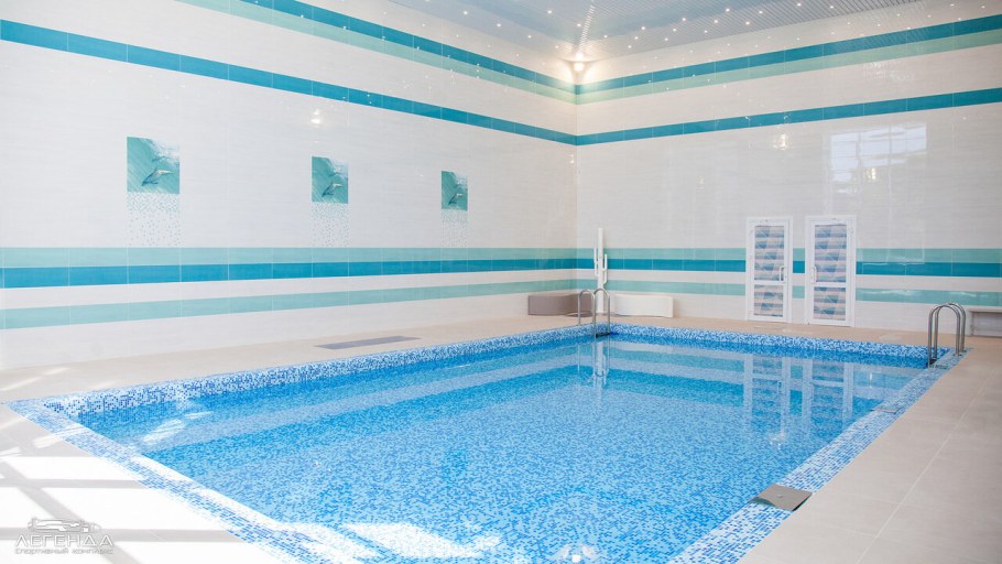 Летний бассейн на улице Масленникова в Омске