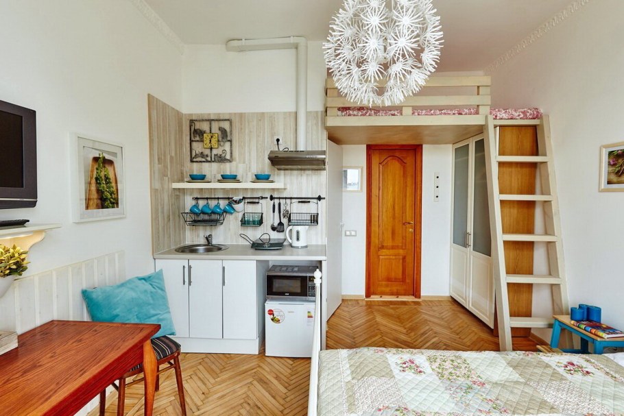 Интерьер кухни в комнате в общежитии