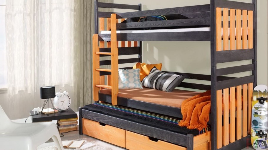 Двухъярусная кровать для детей