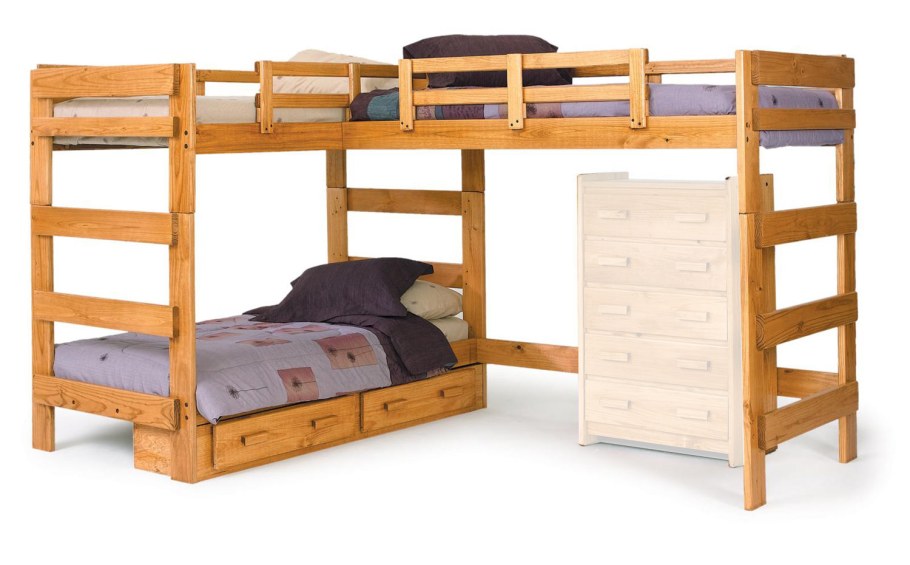 Кровать деревянная для троих детей