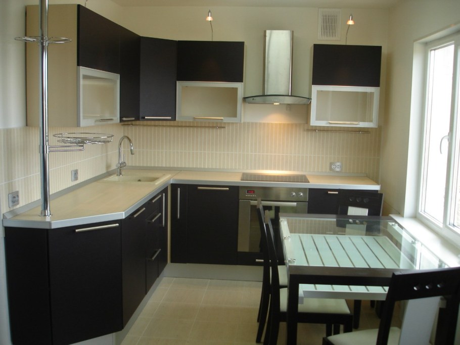 Кухонный гарнитур г образный