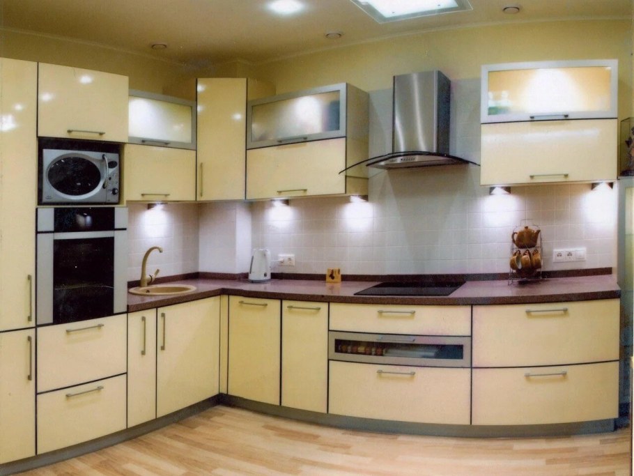 Очень красивые встроенные кухни