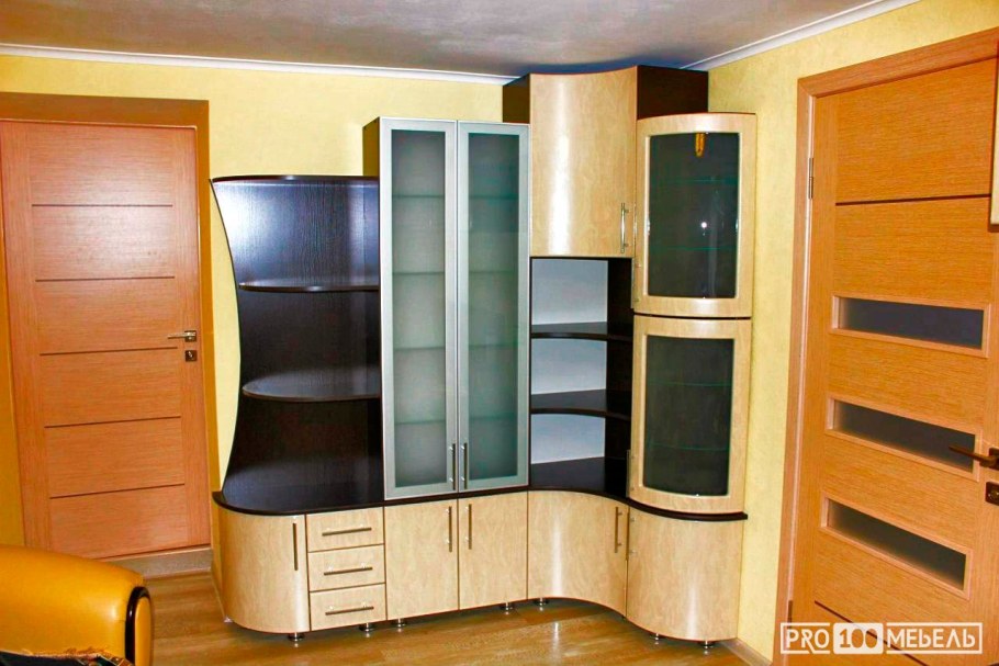 Стенка с радиусными фасадами