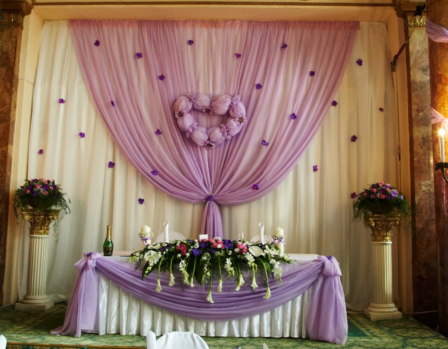 Украшение свадебного зала