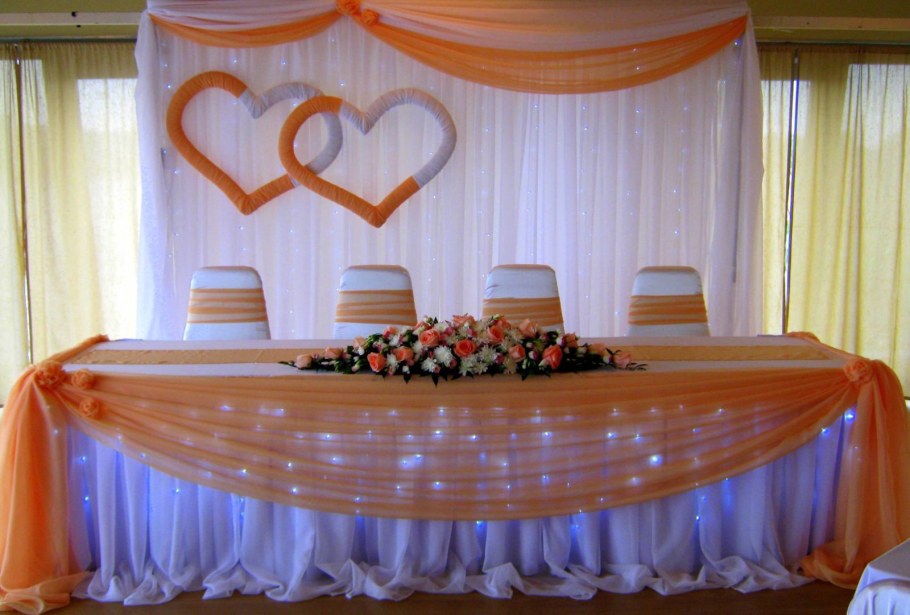 Недорогое украшение зала на свадьбу