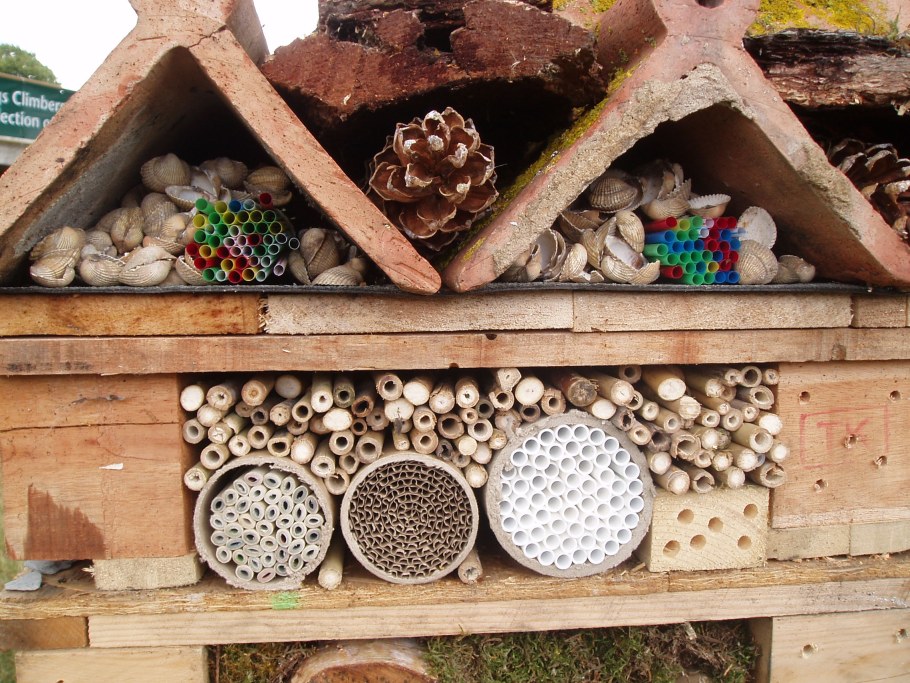 Домик для ежика