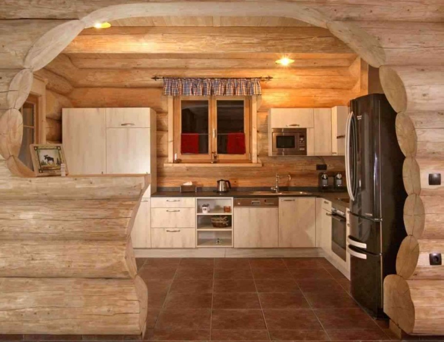 Кухня в бревенчатом доме