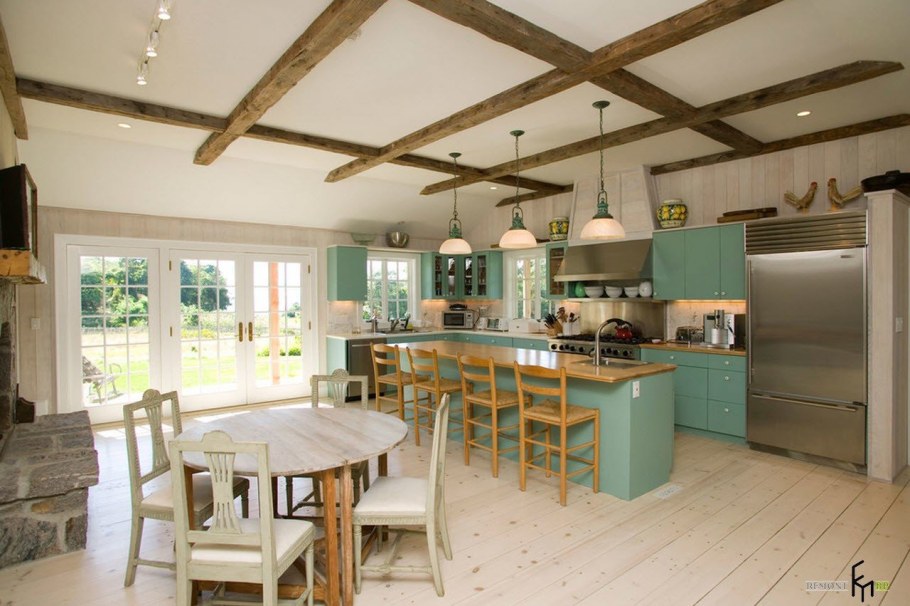 Кухня в деревянном доме