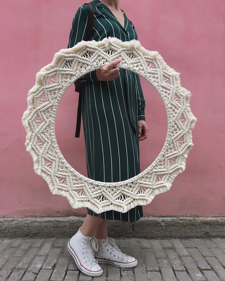 Веревочный подвес для зеркала