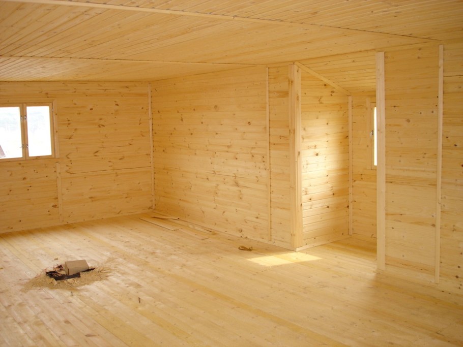 Пароизоляция потолка мансарды