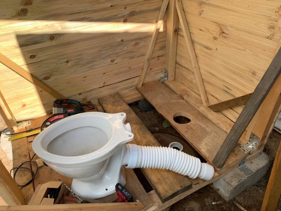 Выгребная яма из кирпича для туалета