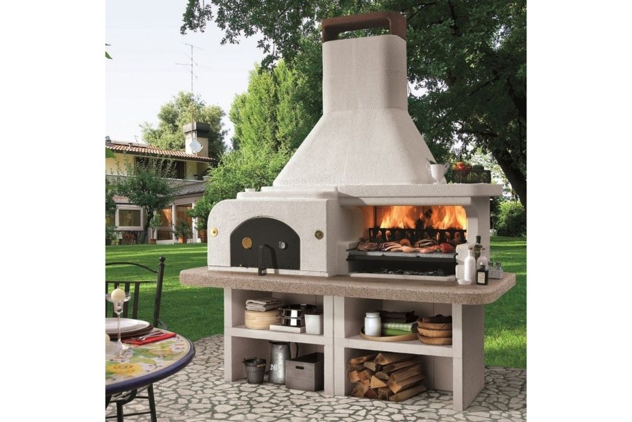 Барбекю на участке